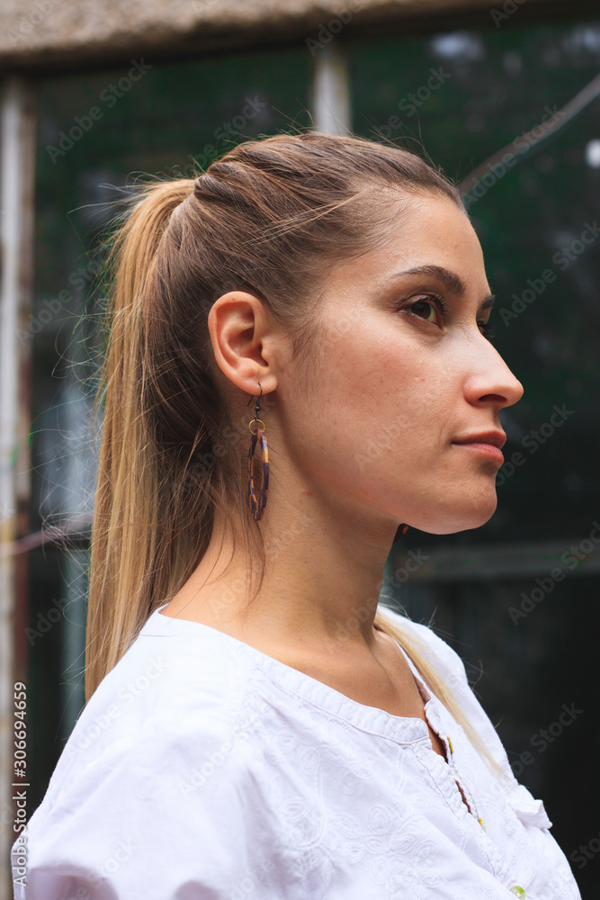 Elif C.